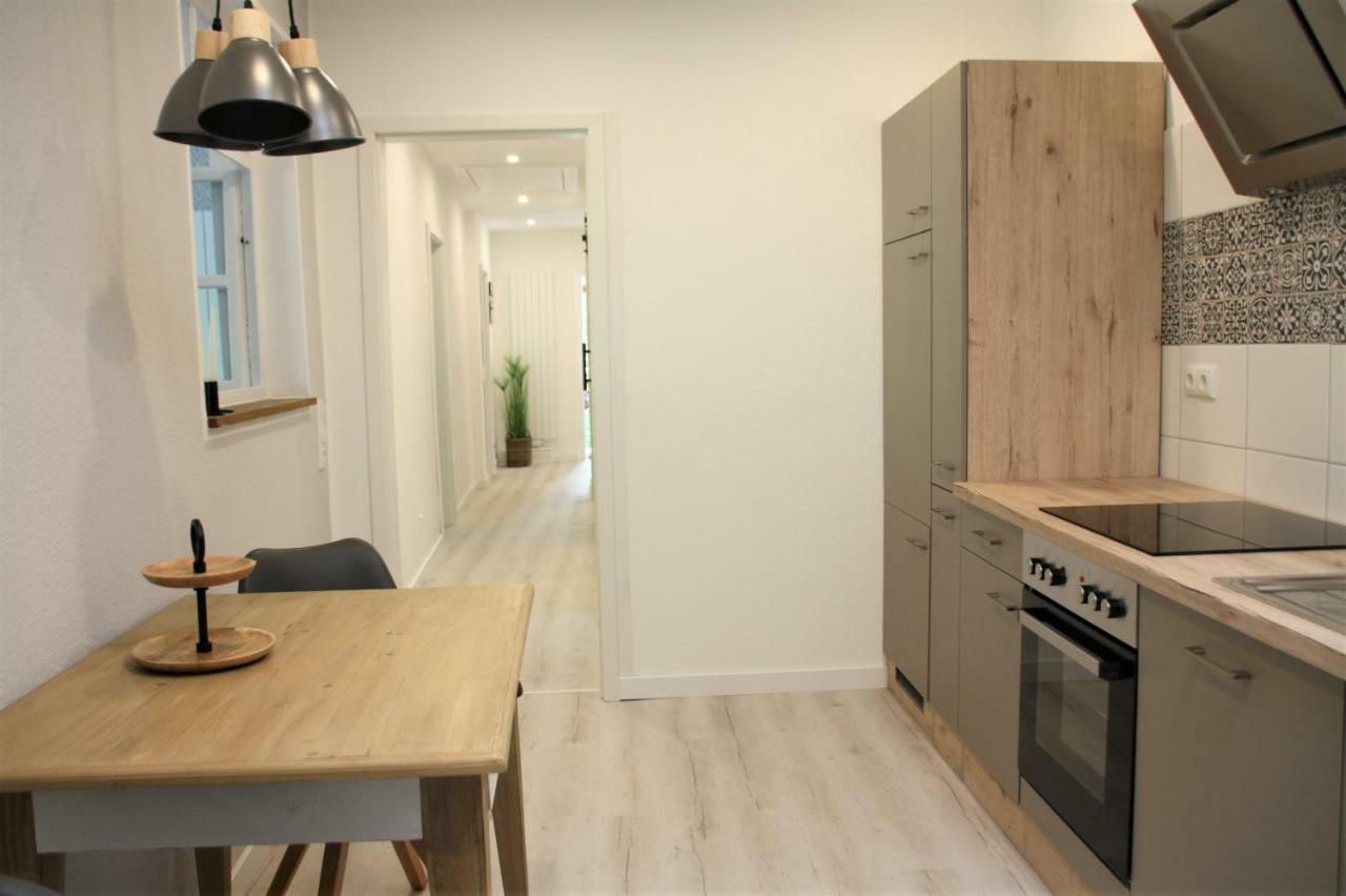 Grosse, Helle Ferienwohnung Mit 2 Balkonen Auf Dem Bauernhof In Der Lueneburger Heide Oetzen Eksteriør billede