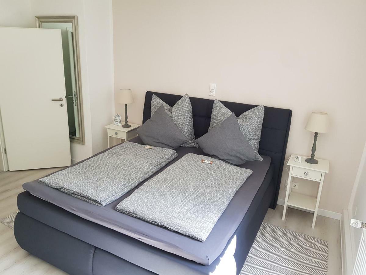 Grosse, Helle Ferienwohnung Mit 2 Balkonen Auf Dem Bauernhof In Der Lueneburger Heide Oetzen Eksteriør billede
